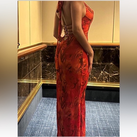 Outcast - Picture 4 of 6